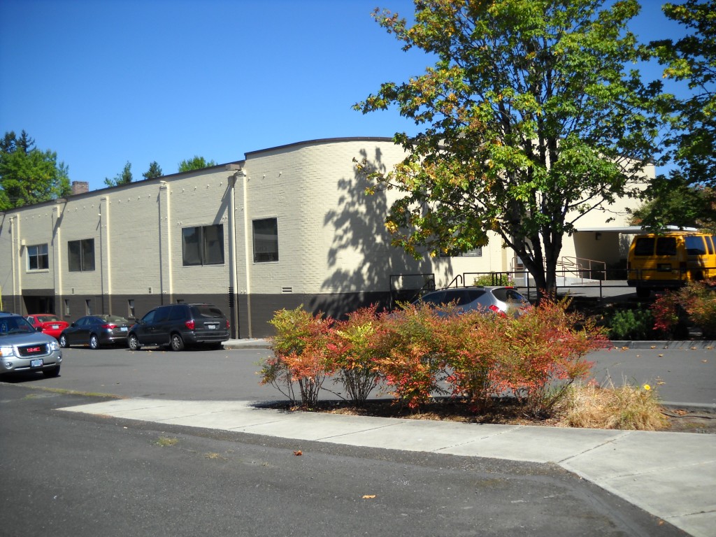 Exterior commercial painting in Gresham, Oregon. Cascade painting and restoration