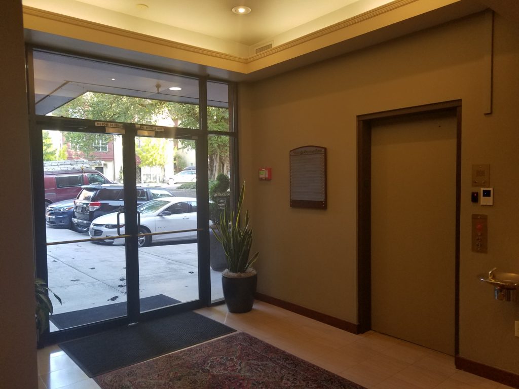 Interior commercial painting in Portland Oregon. cascade painting and restoration lobby small office tenant improvement